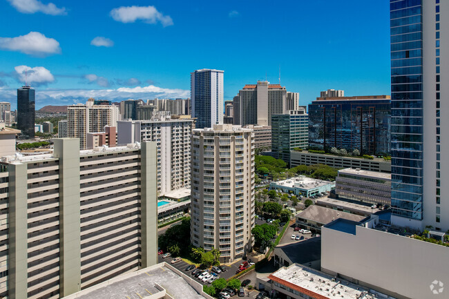 Foto aérea - Holiday Village Condominium