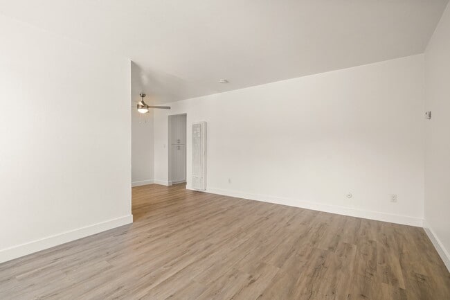 Building Photo - Terre at E Park