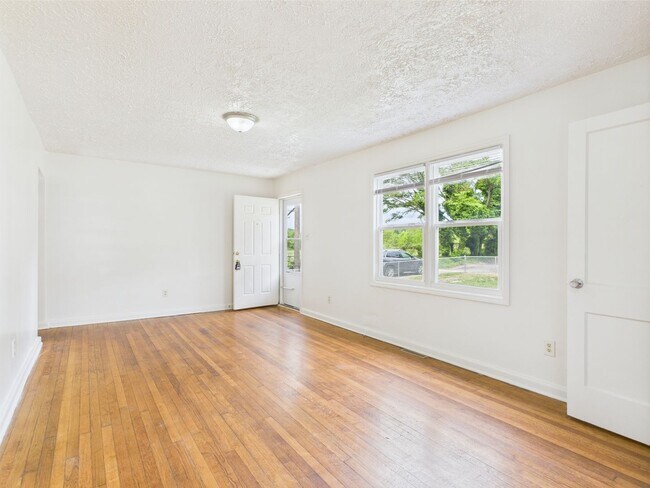 Foto del edificio - Quaint 3 Bedroom, 1 Bathroom Home in North...