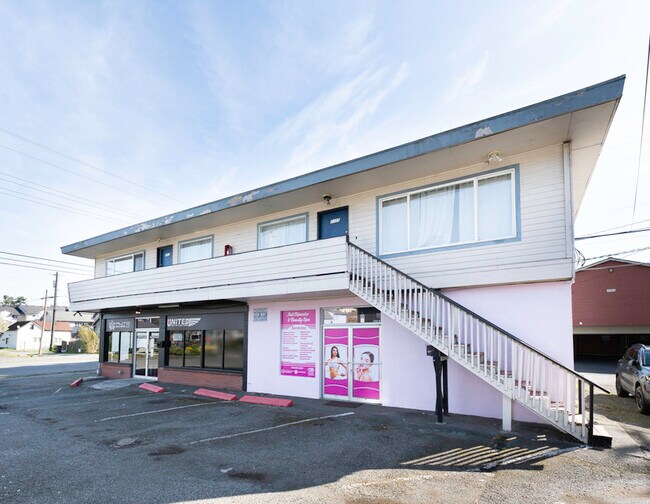 Foto del edificio - 3303 Rucker Ave