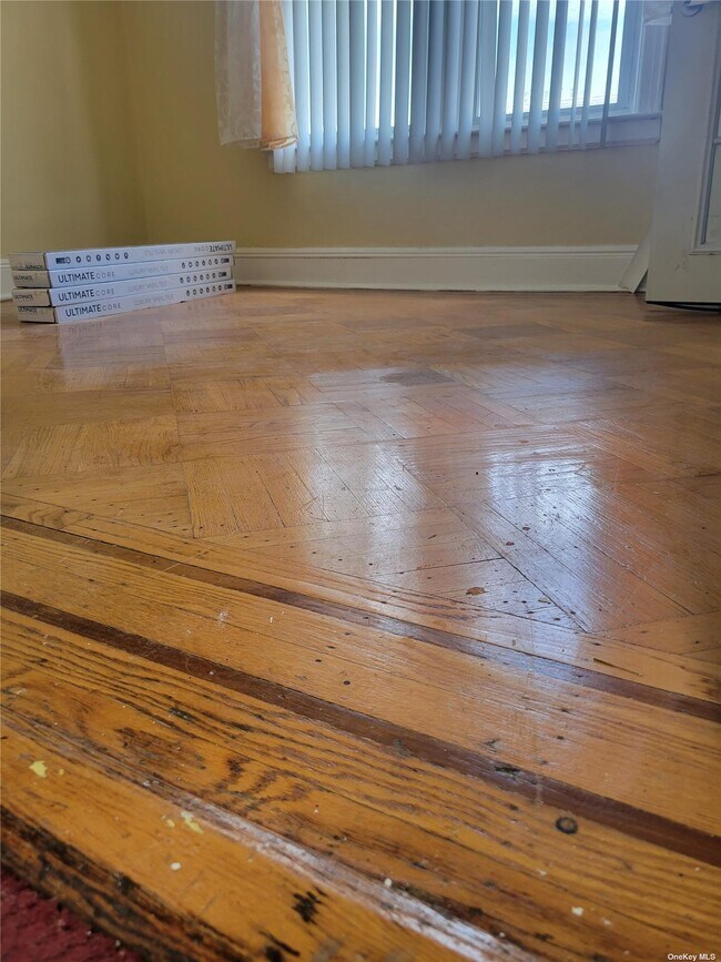 Building Photo - 101-12-101112 112th St