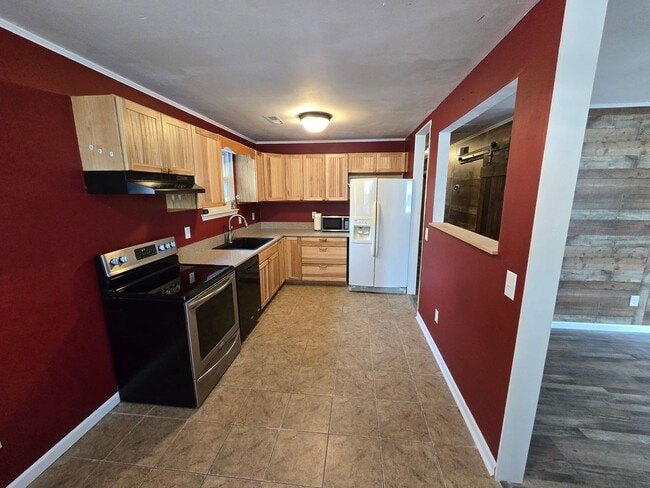 Building Photo - 64 Tanbark Ct