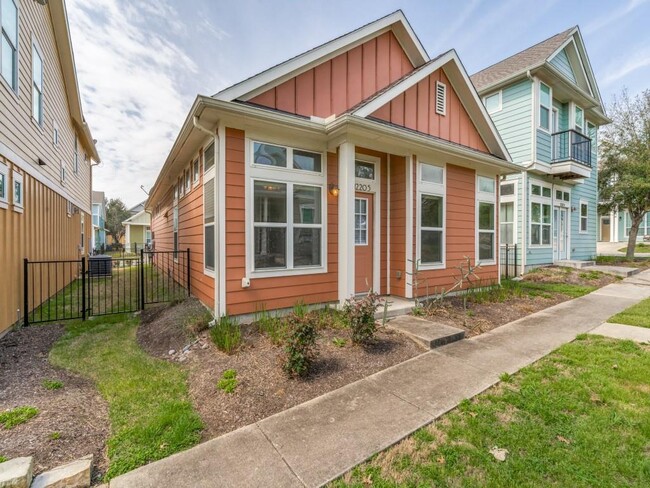 Building Photo - 12205 Barras Branch Dr