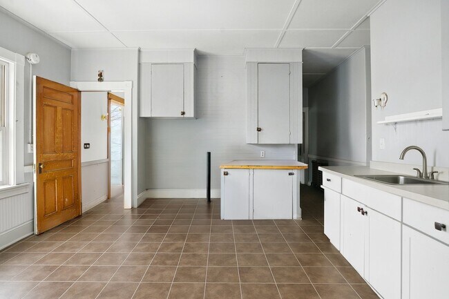 Foto del edificio - 310 Turner St