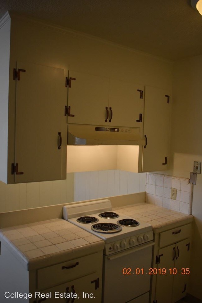 Foto del edificio - 115-123 E Grove St