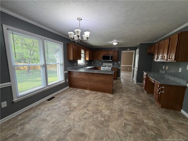 Building Photo - 637 Spy Glass Dr
