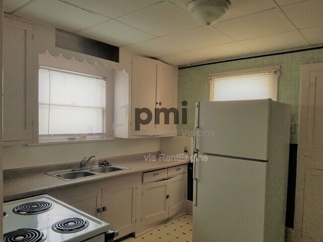 Foto del edificio - 2143 E Wood St