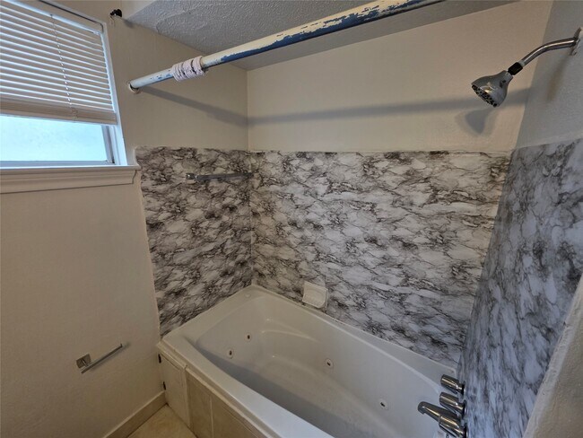 Foto del edificio - 3414 Bristlecone Trail