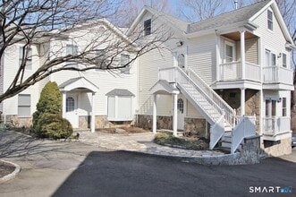 Building Photo - 274 Valley Rd