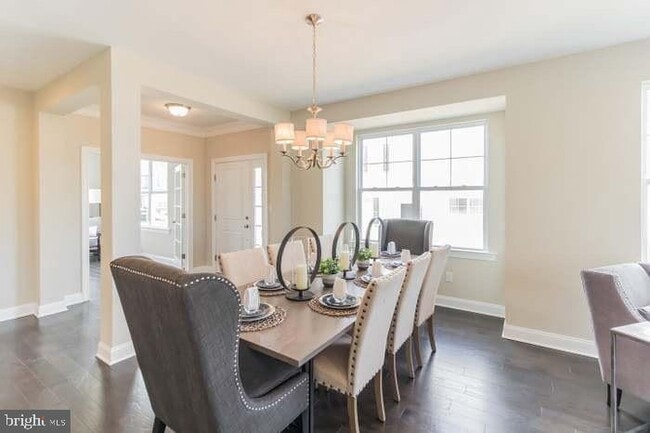 Foto del edificio - 275 Hillstone Cir