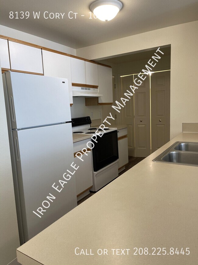 Foto del edificio - 8139 W Cory Ct