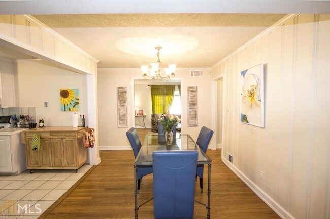 Foto del edificio - 1422 N Druid Hills Rd NE