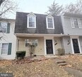 Primary Photo - 911 Hilldropt Ct
