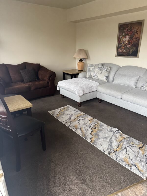 Building Photo - 415 Roxana Rd