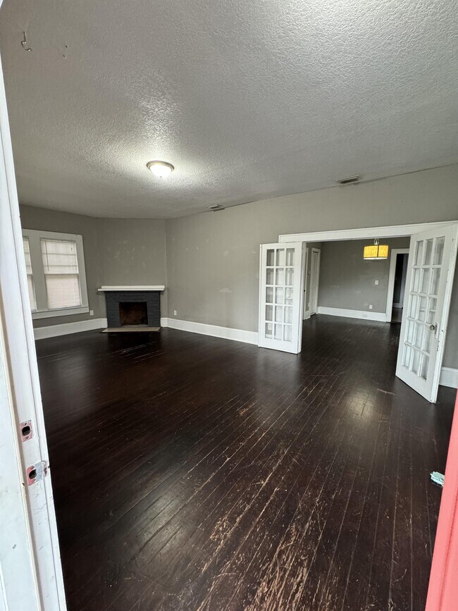Foto del edificio - 248 E 18th St