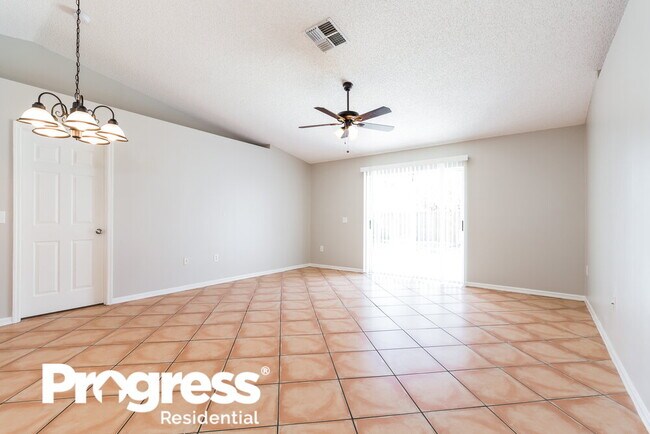 Foto del edificio - 4212 Stonefield Dr