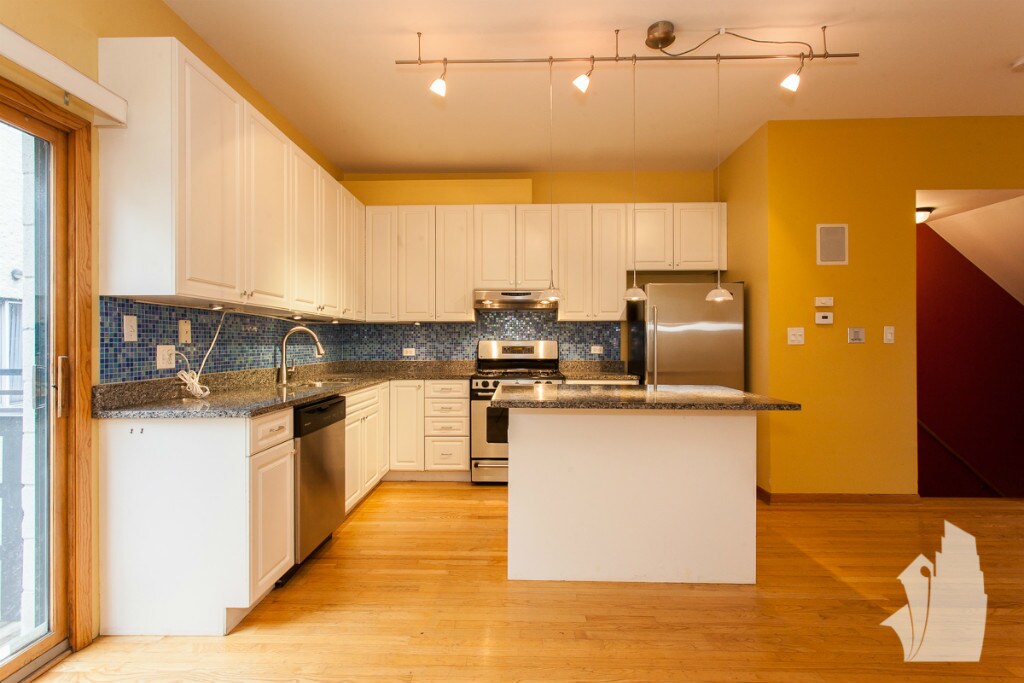 Foto principal - 448 N Carpenter St
