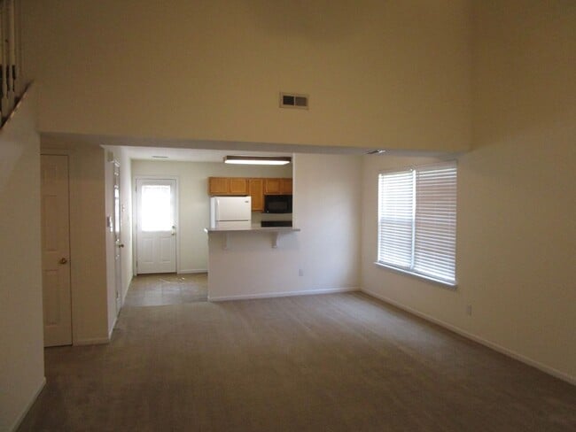 Building Photo - 5013-5015 Betty Jean Way
