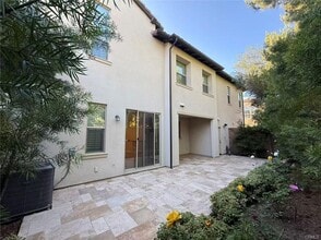 Building Photo - 107 Quill