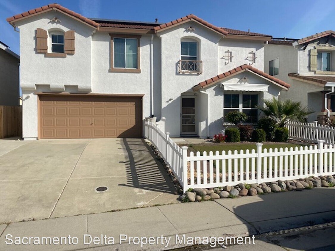 Primary Photo - 3 br, 2.5 bath House - 2233 Arnold Drive
