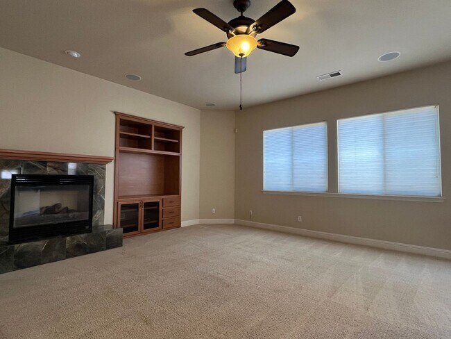 Building Photo - 1256 Jorgenson Dr