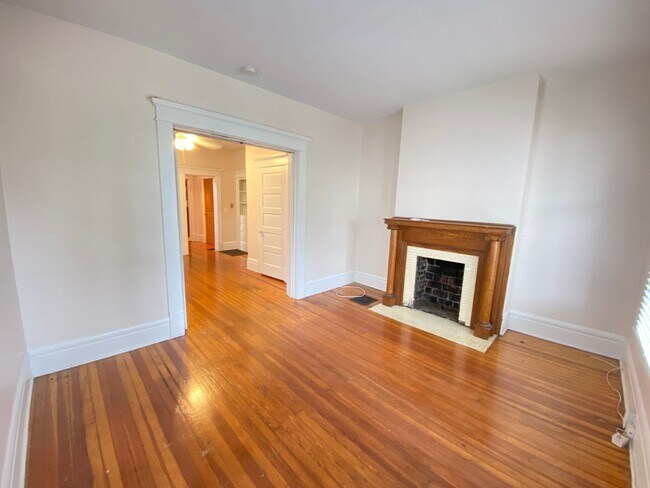 Building Photo - W Blake Ave 49-51 WR