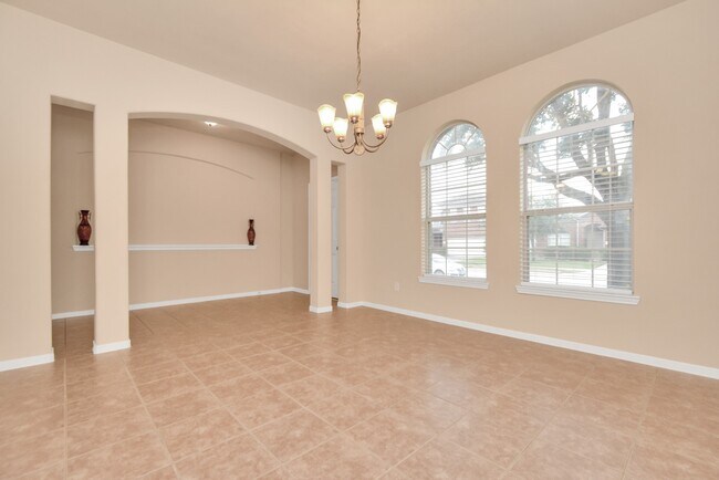 Foto del edificio - 25206 Hazel Ranch Dr