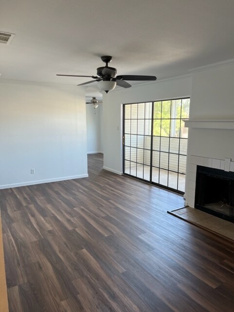 Primary Photo - 1510 W North Loop Blvd