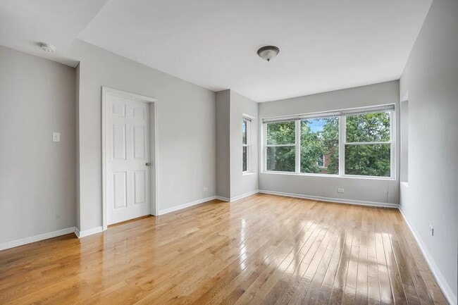 Building Photo - 3924 W Altgeld St