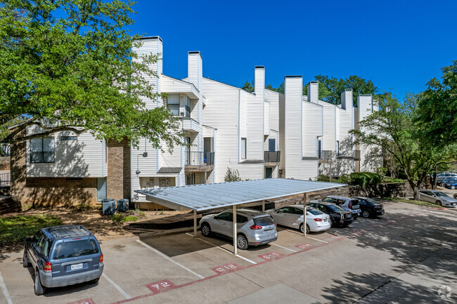 Covered Parking - Meadow Green