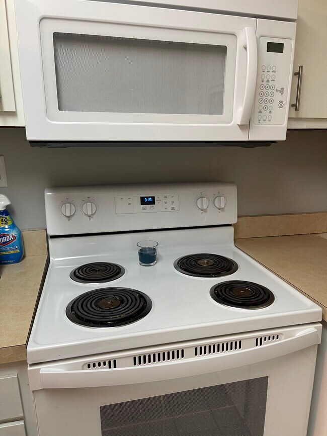 Foto del edificio - 1339 E Defenbaugh St