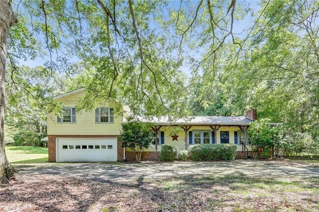 Foto del edificio - 3419 Clay Rd SW