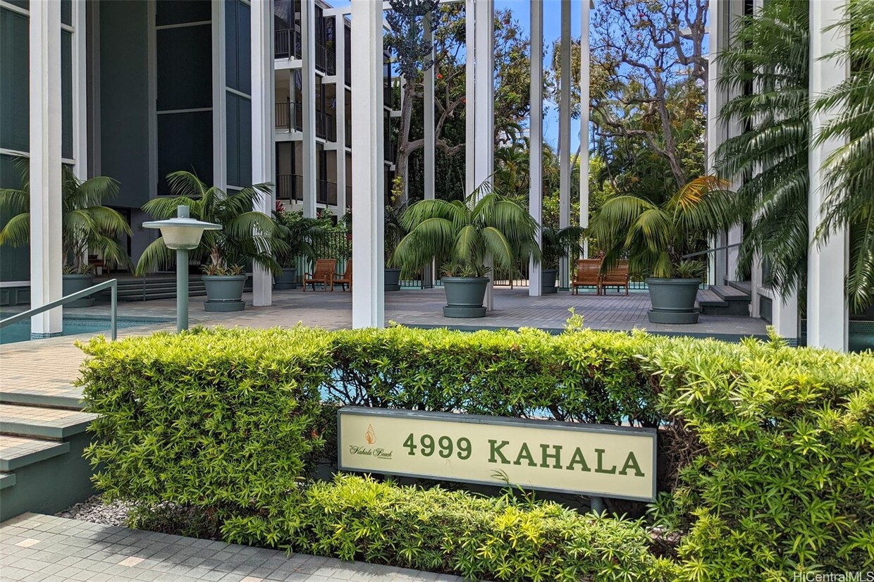 Foto principal - 4999 Kahala Ave