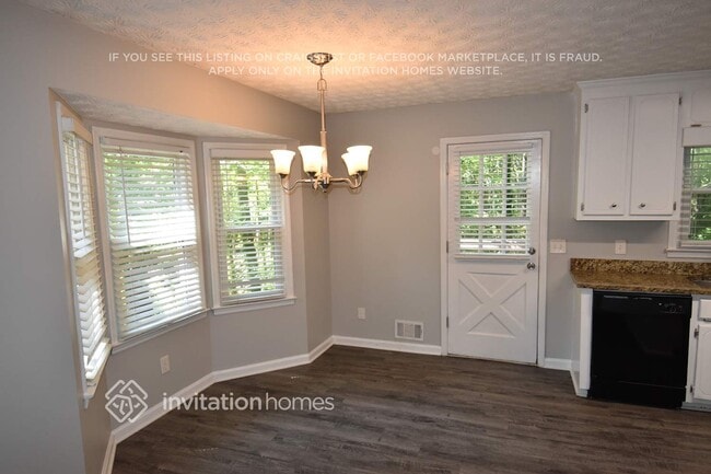 Foto del edificio - 510 Cove Rd