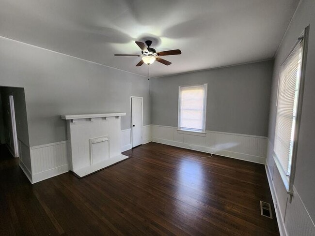 Photo - 1282 Lucile Ave SW Apartment