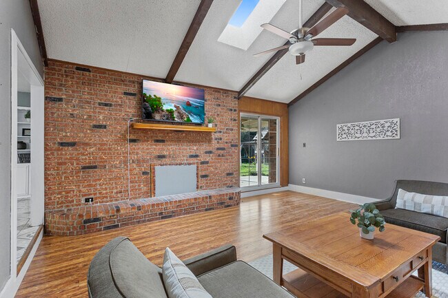 Foto del edificio - 1319 Andante Dr