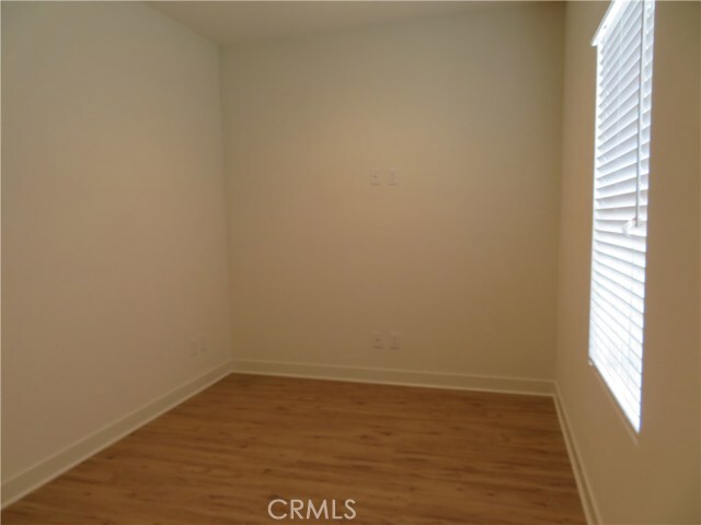 Building Photo - 1260 S Macduff St