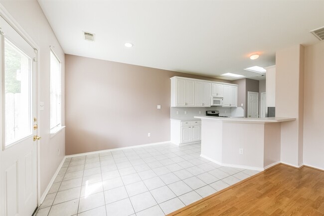 Building Photo - 6326 Veranda Green Trail