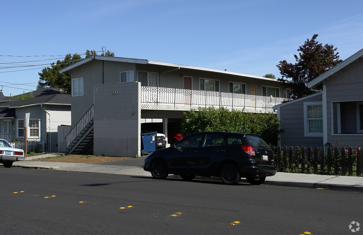 Primary Photo - Stambaugh Street Apartments