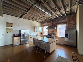 Building Photo - 1220 Harrison Ave