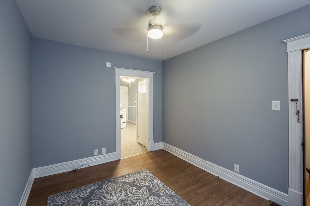 Foto principal - 4 1/2 Hibbard St
