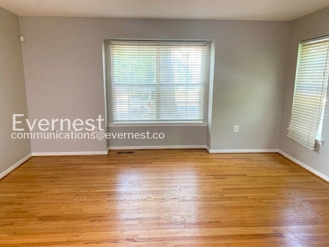 Building Photo - 15375 Inlet Pl