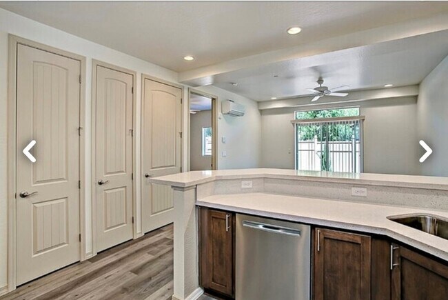 Foto del edificio - 836 Valley St