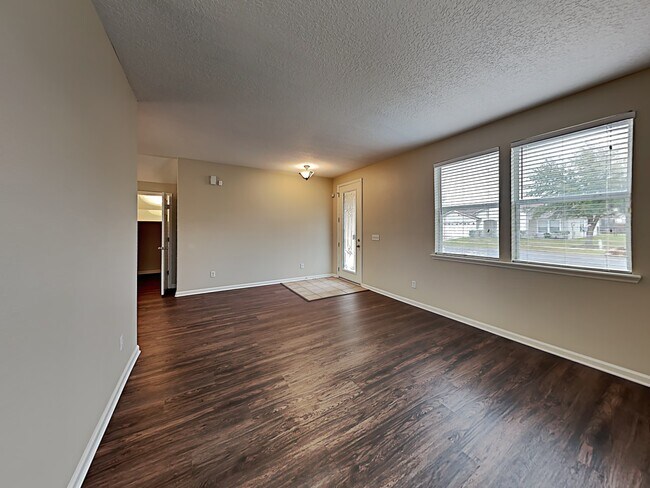 Building Photo - 2526 Britney Lakes Lane
