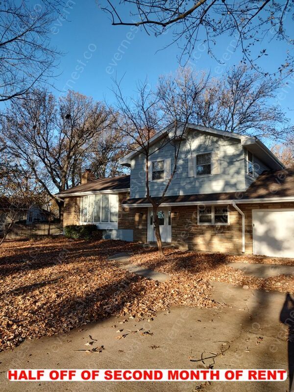 Foto del edificio - 916 Dorton Ln