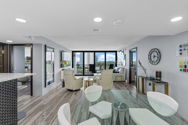 Foto del edificio - 5600 N Flagler Dr