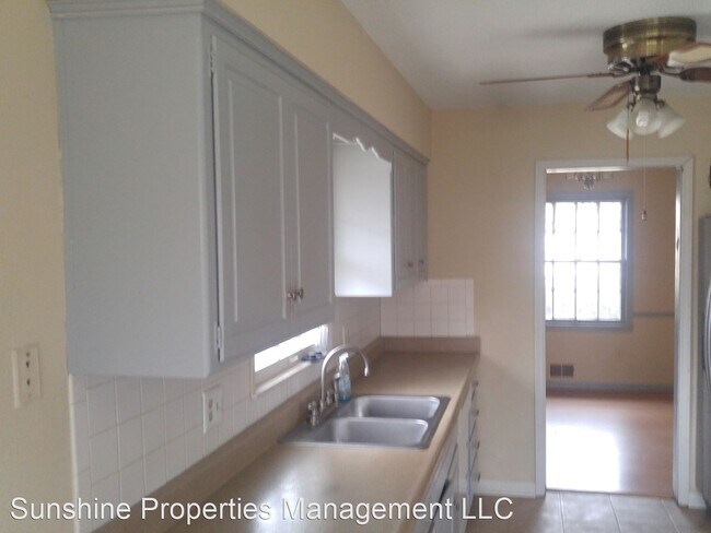 Building Photo - 3 br, 2 bath House - 3601 southern hills,dr