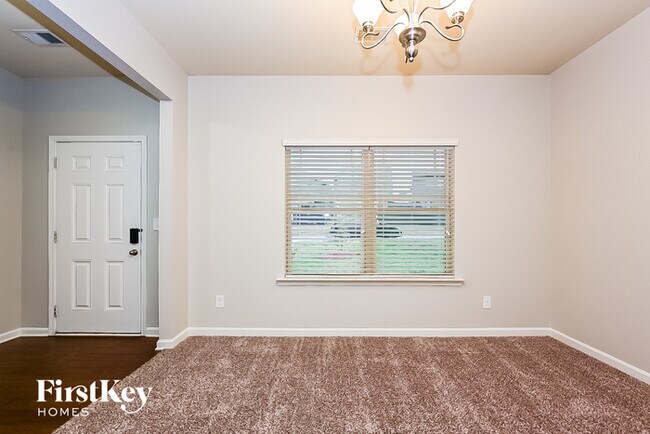 Building Photo - 736 Galveston Way