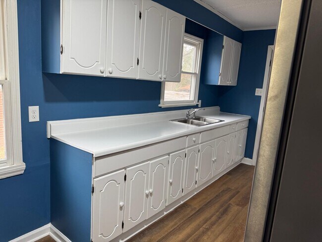 Foto del edificio - 211 Jane Ave