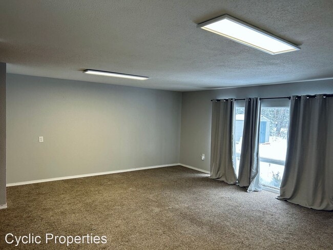 Building Photo - 3 br, 2 bath House - 1186 Vicki Lane